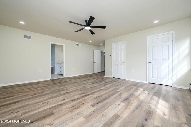 Building Photo - 8 Brandywine Dr