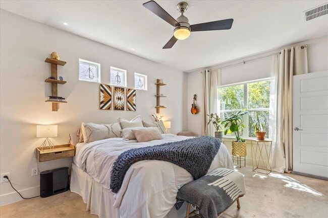 Building Photo - 3014 Neal St