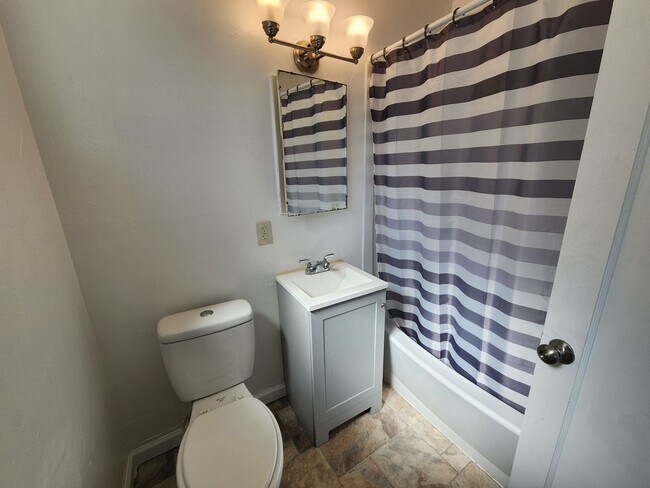 Building Photo - 5630 53rd St