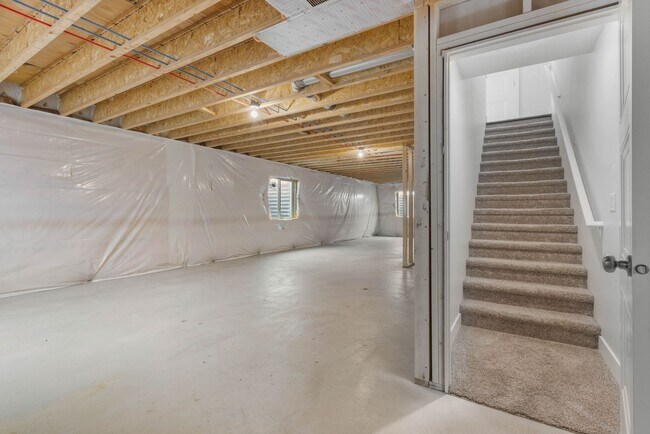 Building Photo - 3 Bed 2 Full Bath home