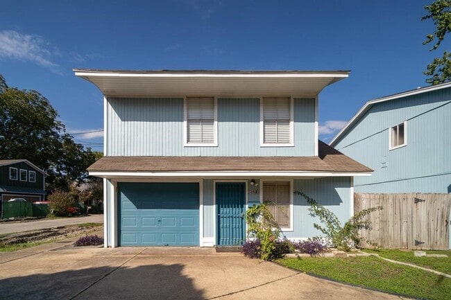 Primary Photo - 5400 Sheldon St