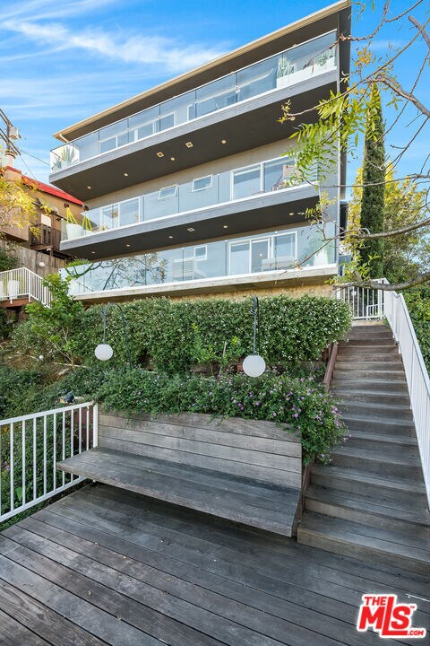 Building Photo - 7191 Pacific View Dr