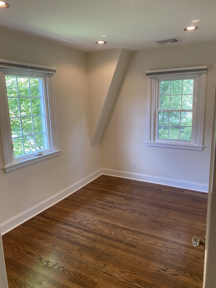 Bedroom - 1404 Greywall Ln