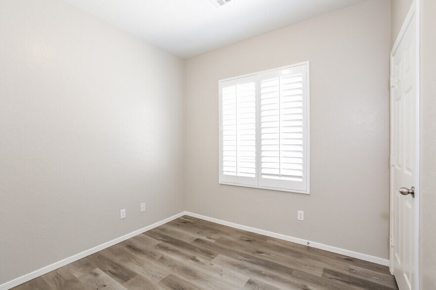 Building Photo - 6166 Jutland Ave