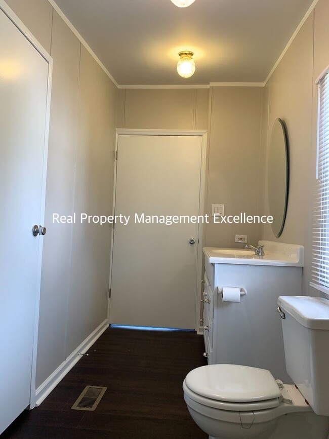 Building Photo - Quaint Renovated Home, Near Education Faci...