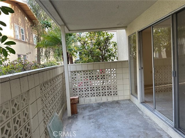 Building Photo - 163 Avenida Majorca