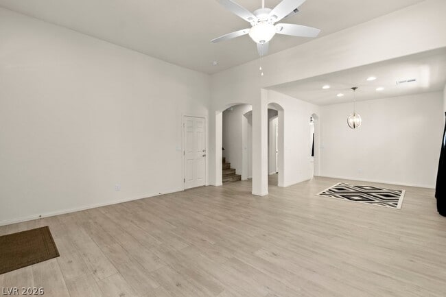 Building Photo - 10597 Aphrodite St