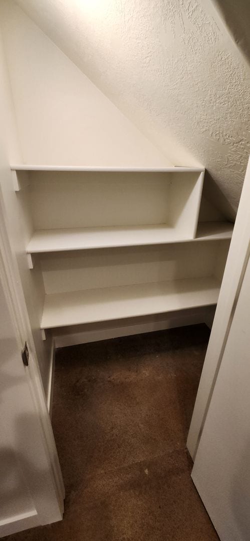 Building Photo - Herriman 6 Bedroom Home!!