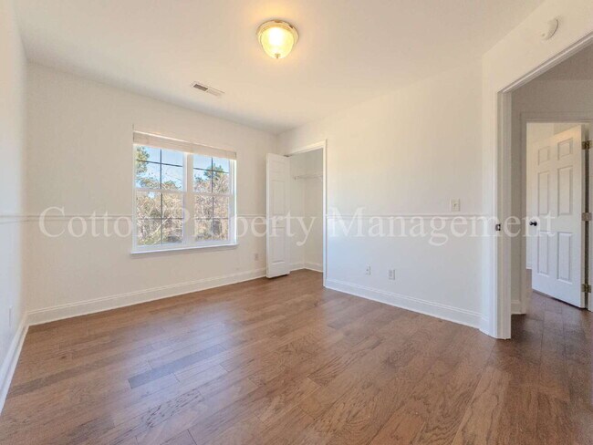 Building Photo - 7106 Haven Way