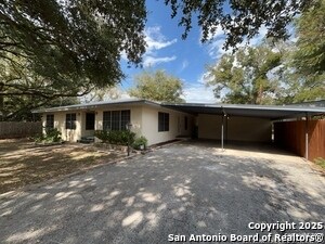 Building Photo - 1305 San Jacinto St