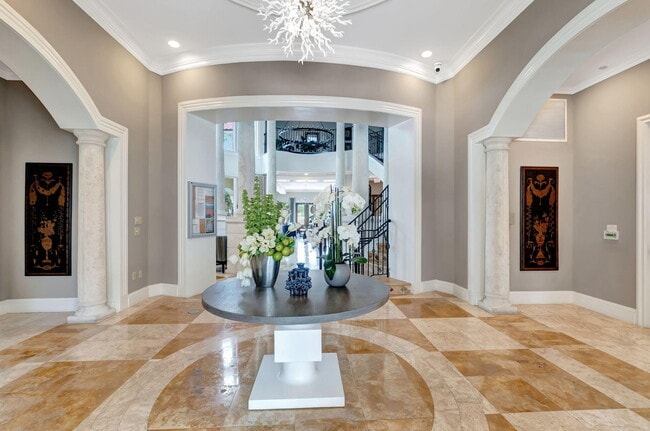 Building Photo - 3421 Tuscany Way