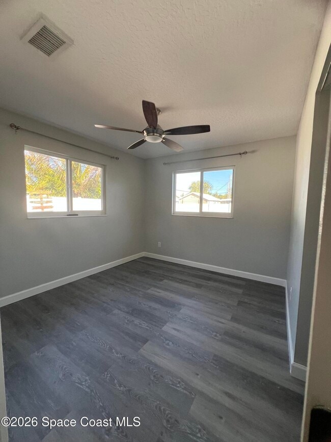 Building Photo - 1470 Morgan Dr