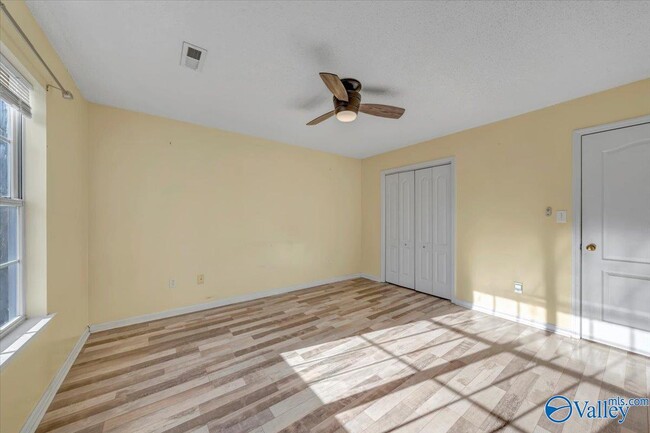 Building Photo - 316 Buffalo Creek Dr