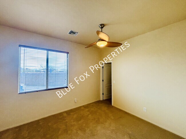 Building Photo - 7910 W Little Eagle Ct