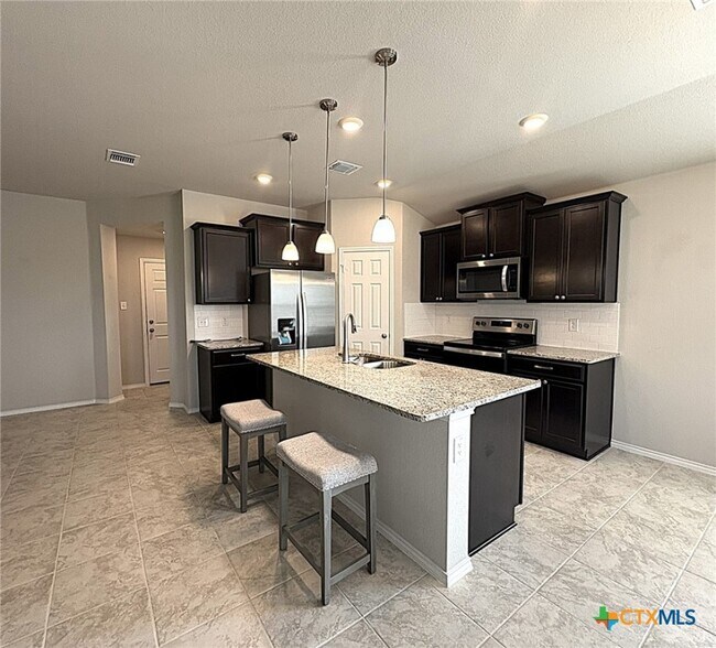 Building Photo - 2418 Corradino St