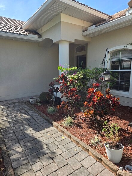 Building Photo - 3572 Valleyview Dr