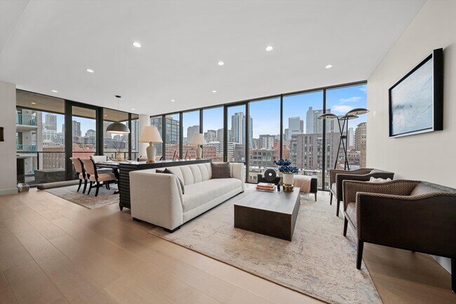 Building Photo - 366 W Superior St