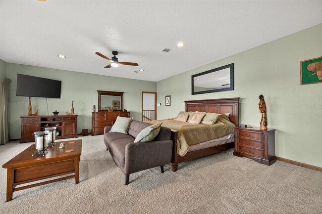 Building Photo - 1623 Lake Arbor Dr