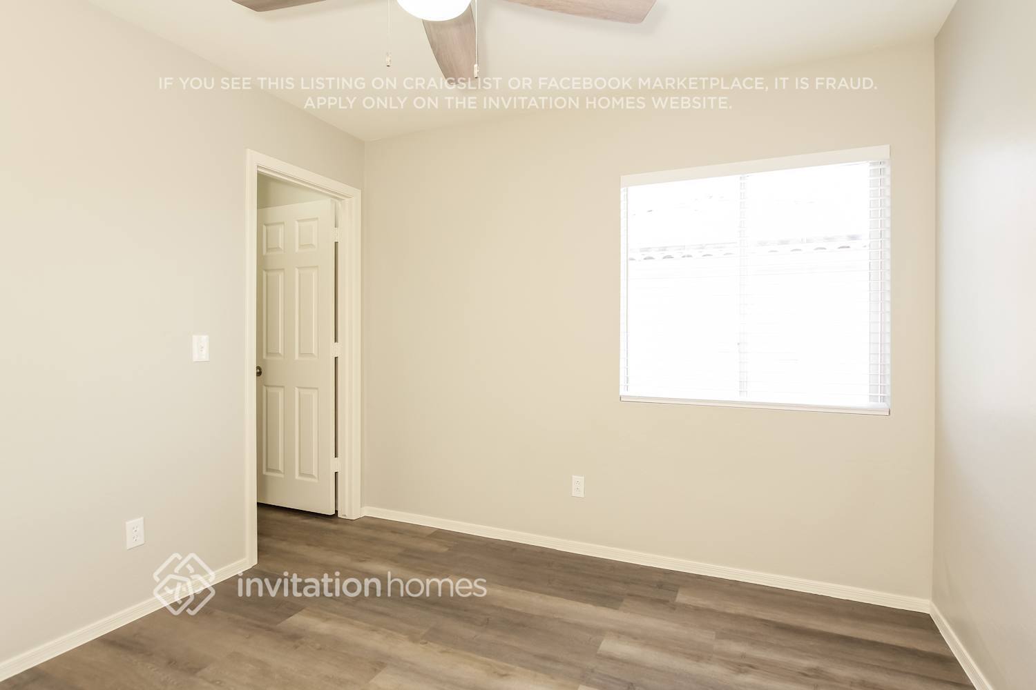 Building Photo - 12934 W Laurel Ln