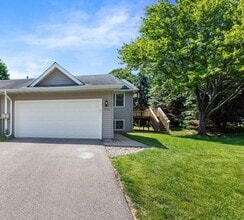 Building Photo - 1711 Slater Ln