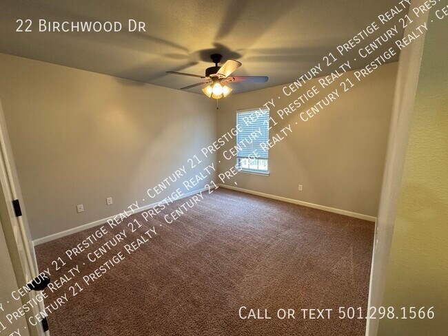 Building Photo - 22 Birchwood Dr