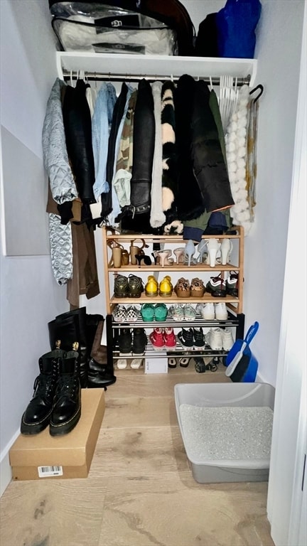 Building Photo - 144 Old Colony Ave