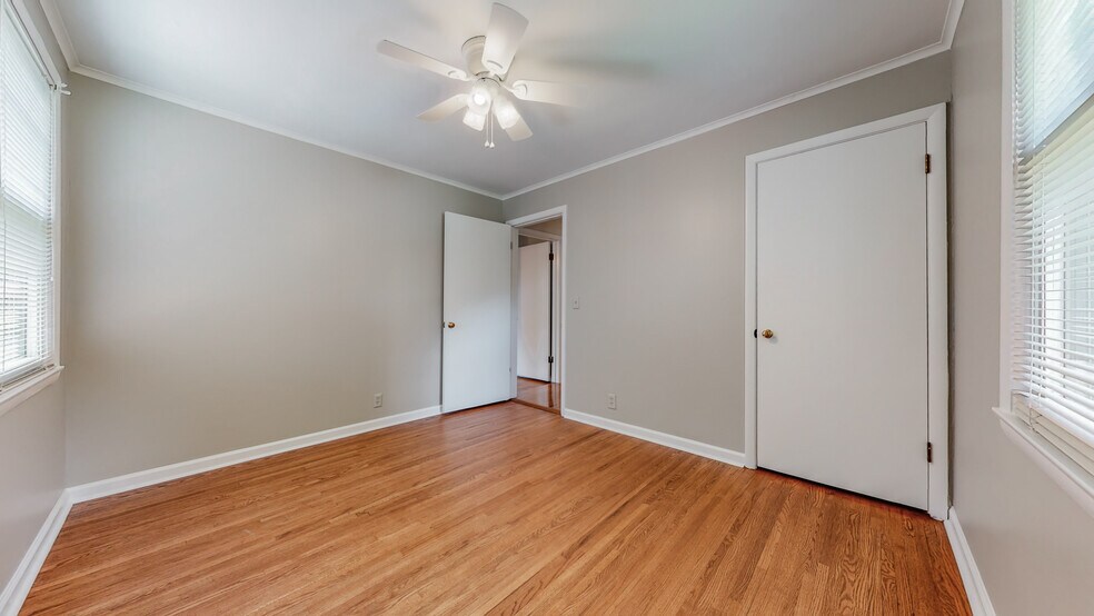 Building Photo - 203 Donelson Hills Dr