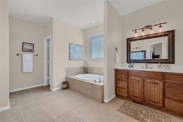 Building Photo - 33 Windmill Dr