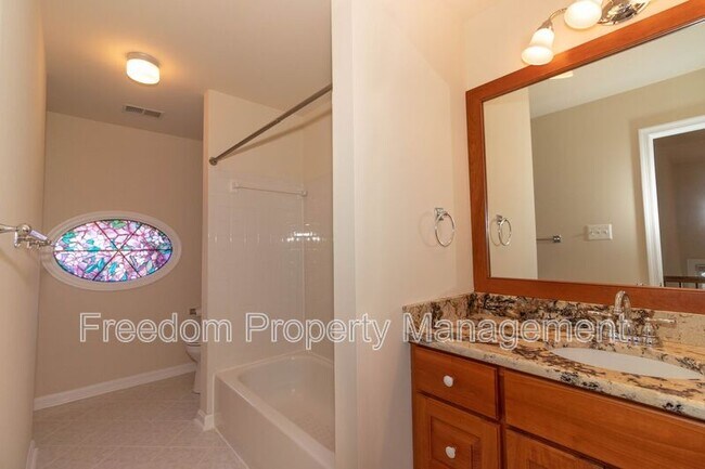 Building Photo - 80 Brookshire Dr