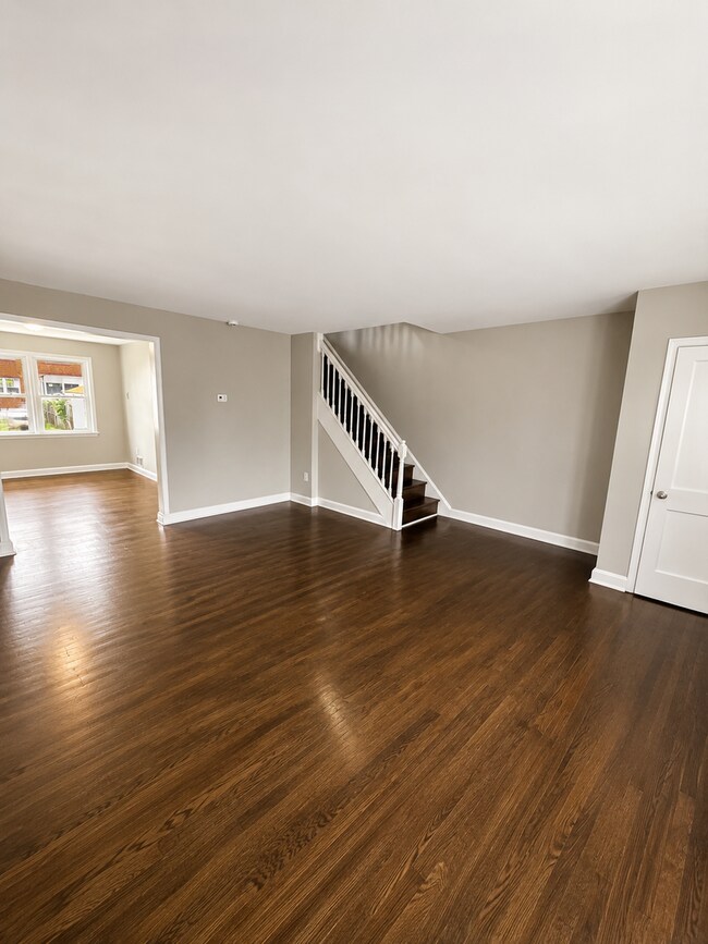 Building Photo - Spacious Dundalk Home with Finished Basement & Fireplace