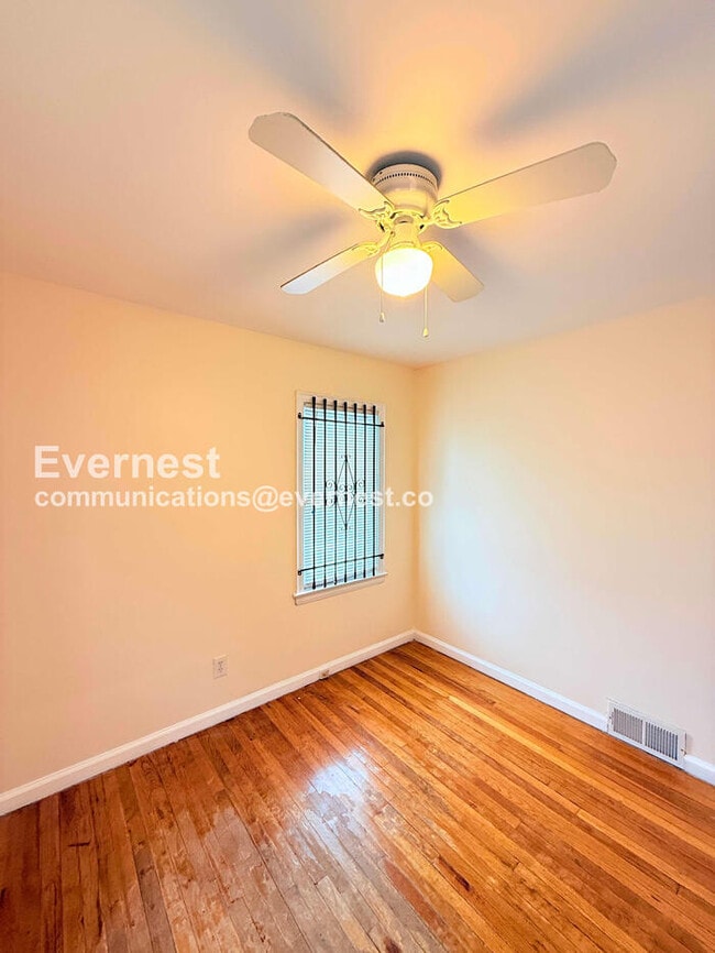 Building Photo - 8034 Hartwell St