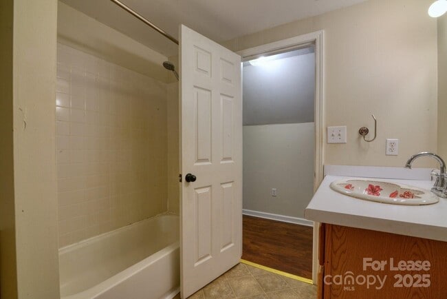 Building Photo - 34 East St