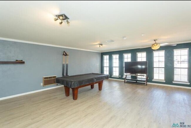Building Photo - 1403 W Bonita Dr