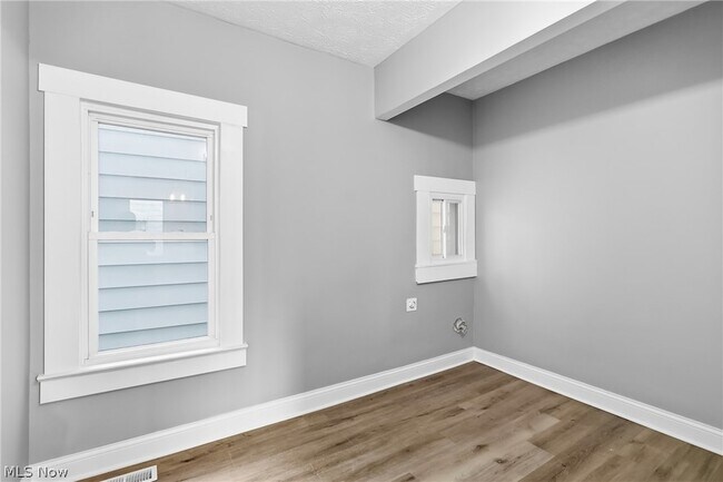 Building Photo - 12701 Plover St
