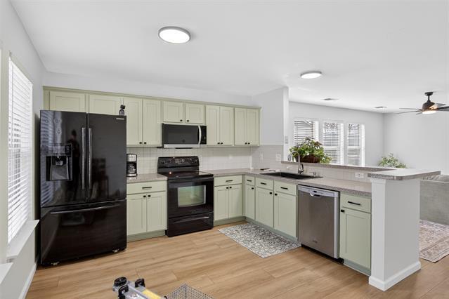 Building Photo - 1425 Anthony St