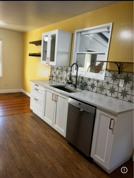 Building Photo - 2807 Ruff Ave
