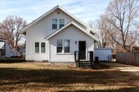 Building Photo - Single Family Home - 4+ Bedroom | 2 Bath