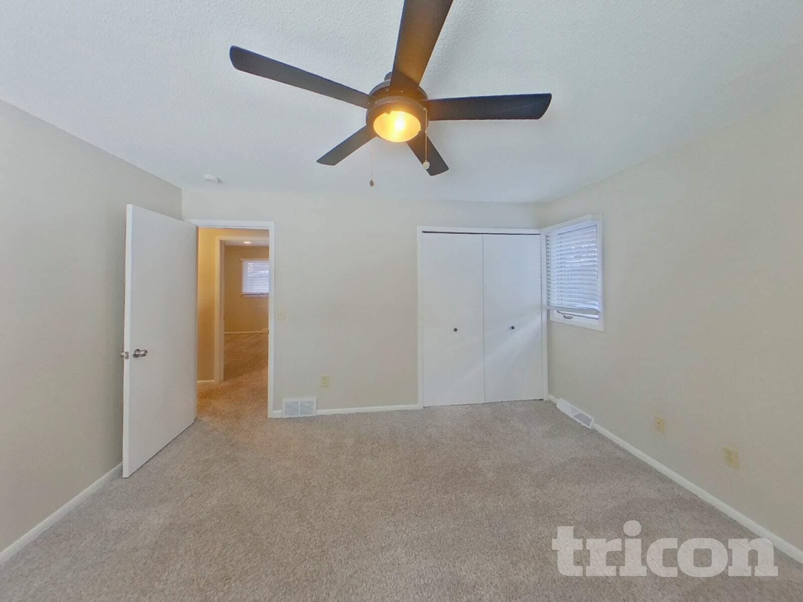 Building Photo - 13101 Thomas Ave