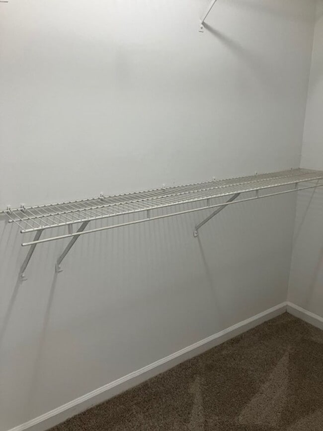 Building Photo - 904 Litchfield Way