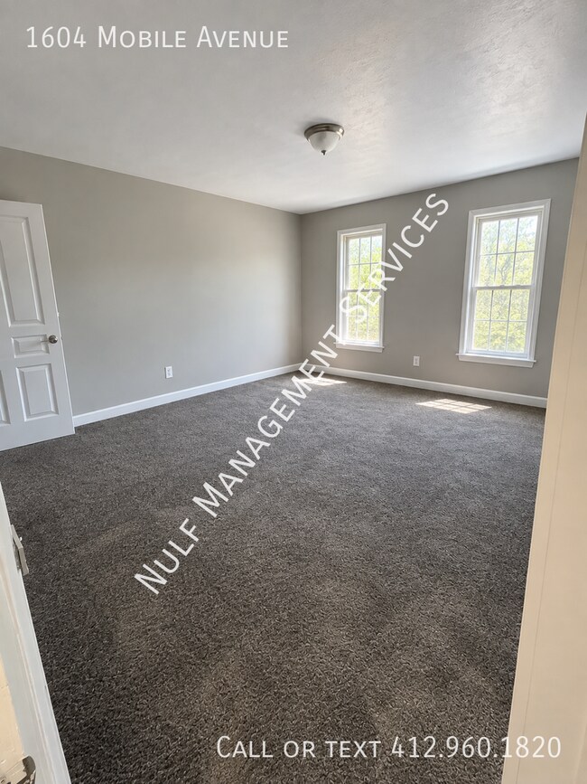 Building Photo - 1604 Mobile Ave