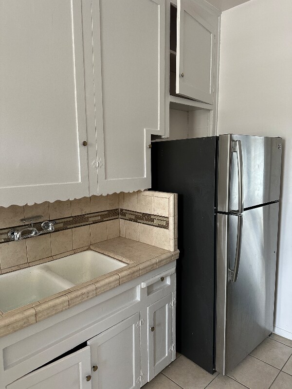 Building Photo - 3221 W 43rd Pl