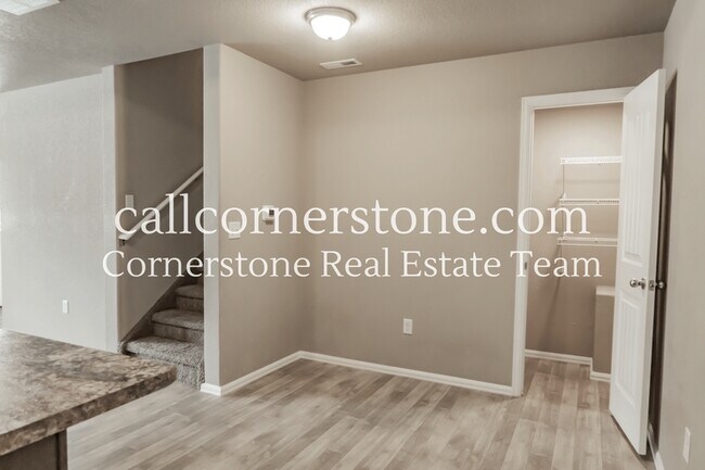 Building Photo - 7662 Jack Pne Grv