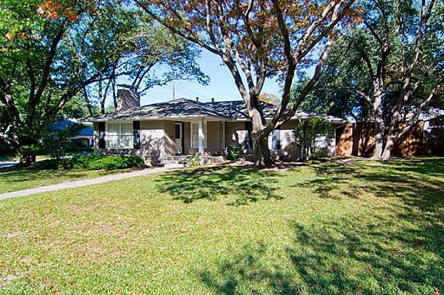 Building Photo - 6605 Deloache Ave