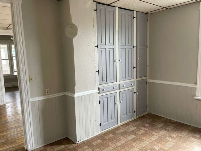 Building Photo - 436 Crawford Ave