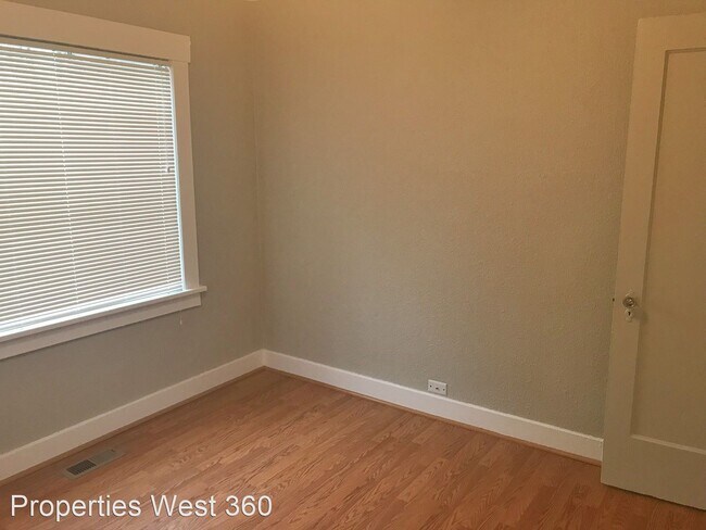 Building Photo - 2 br, 1 bath House - 209 NW 17th Ave.