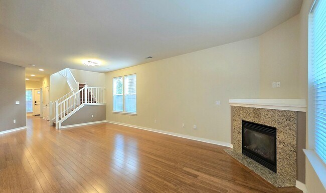 Building Photo - 4 Bedroom Home in Lake Stevens Now Available!