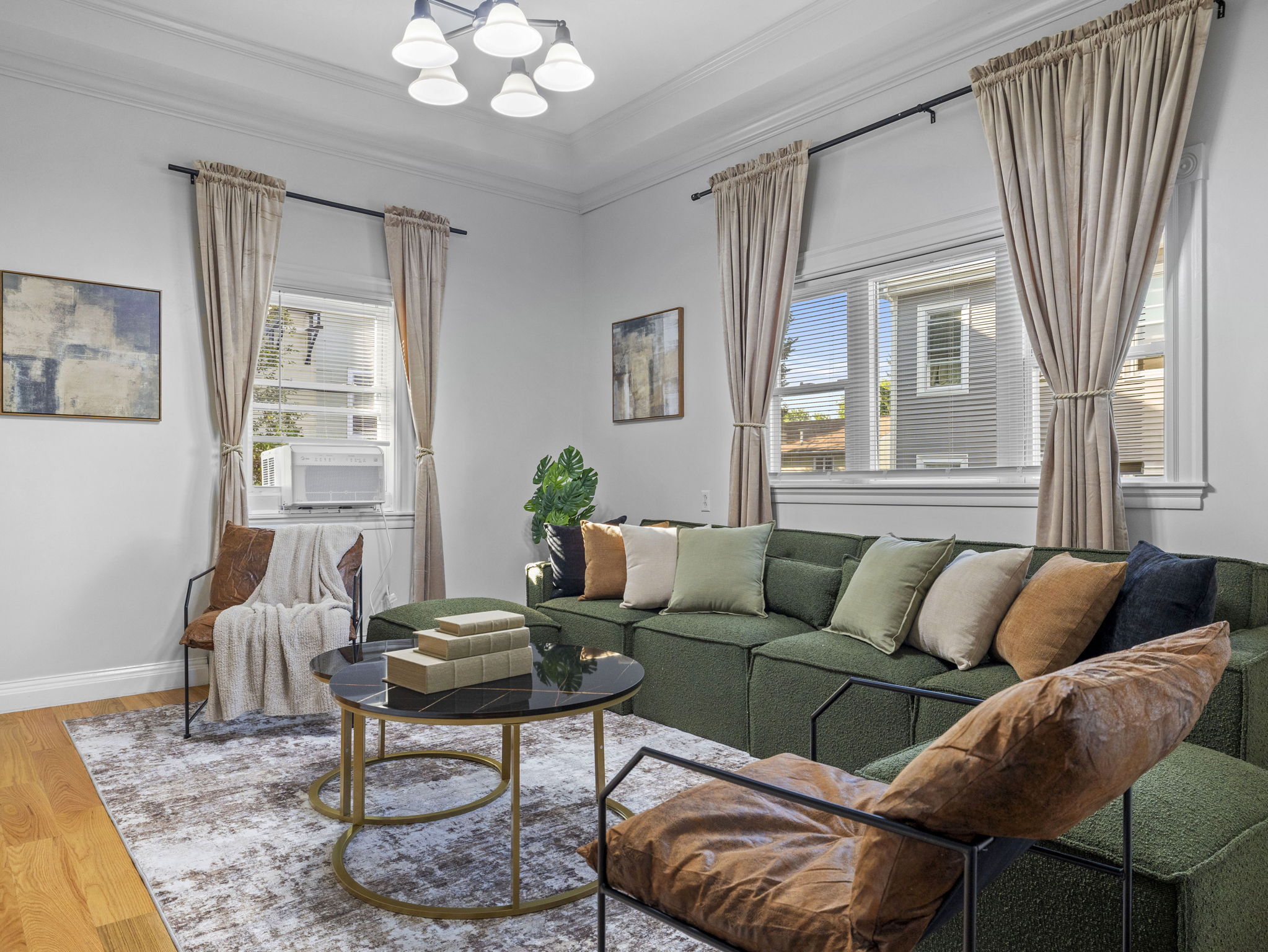 Building Photo - 110 Glen St