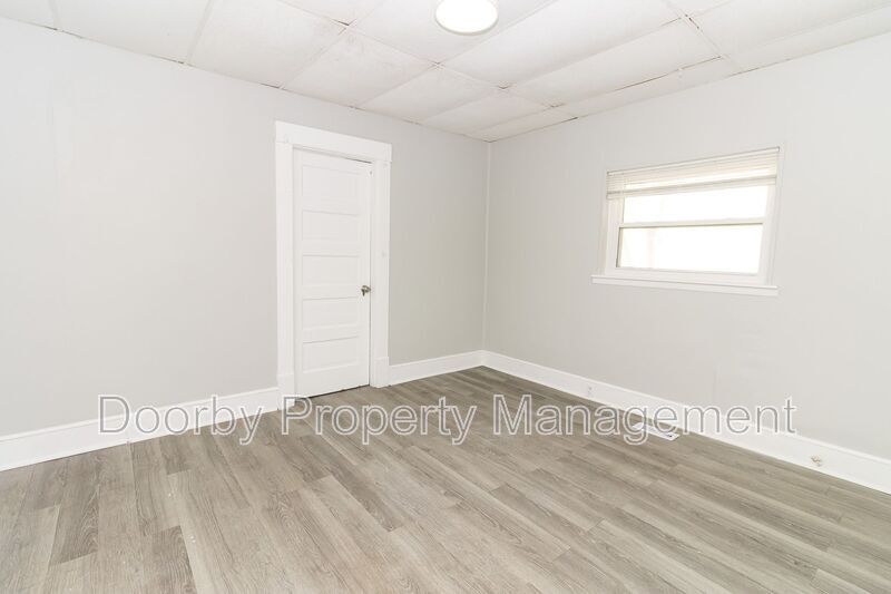 Building Photo - 3115 14th Ave