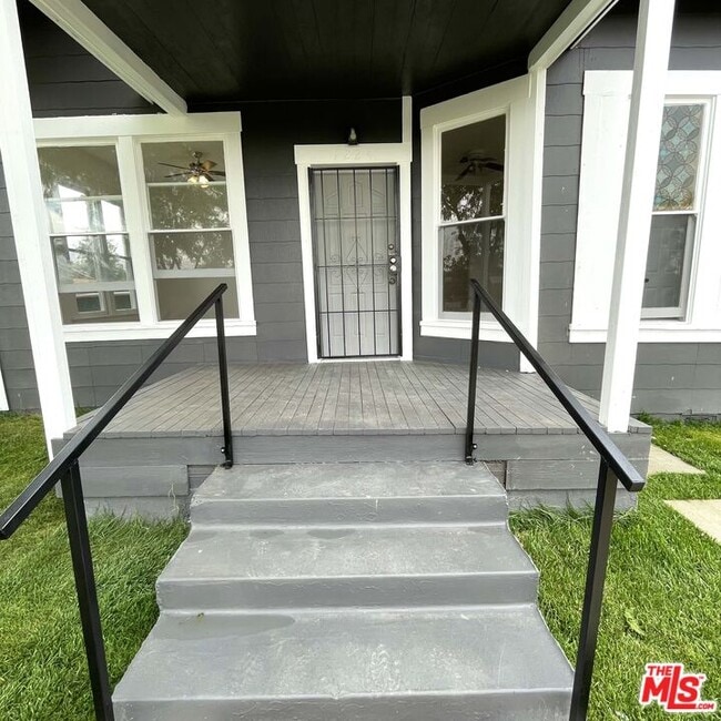 Building Photo - 1224 Lincoln St