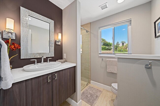 Building Photo - 47432 Medina Dr W